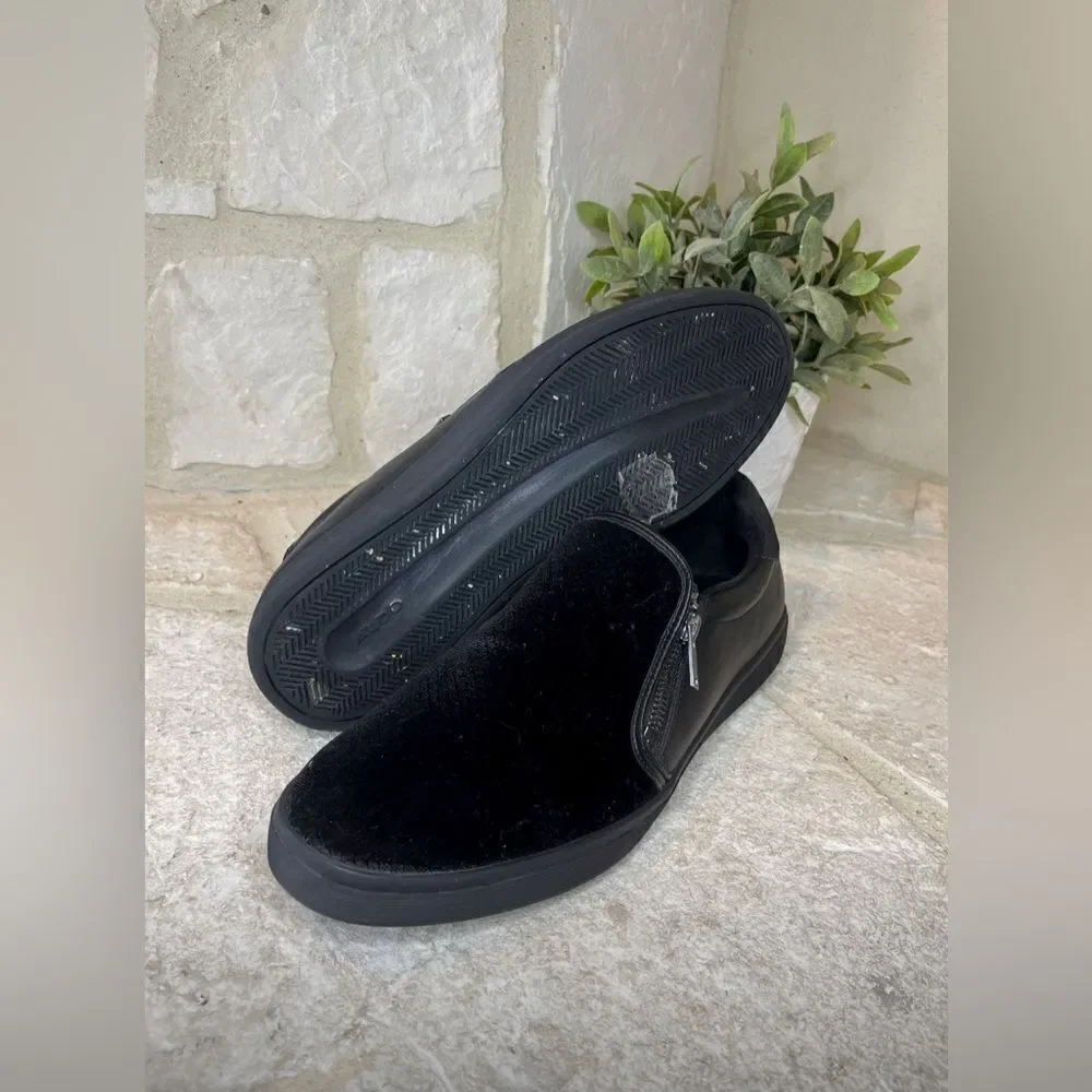 Aldo black on black slip on sneakers sz 9
